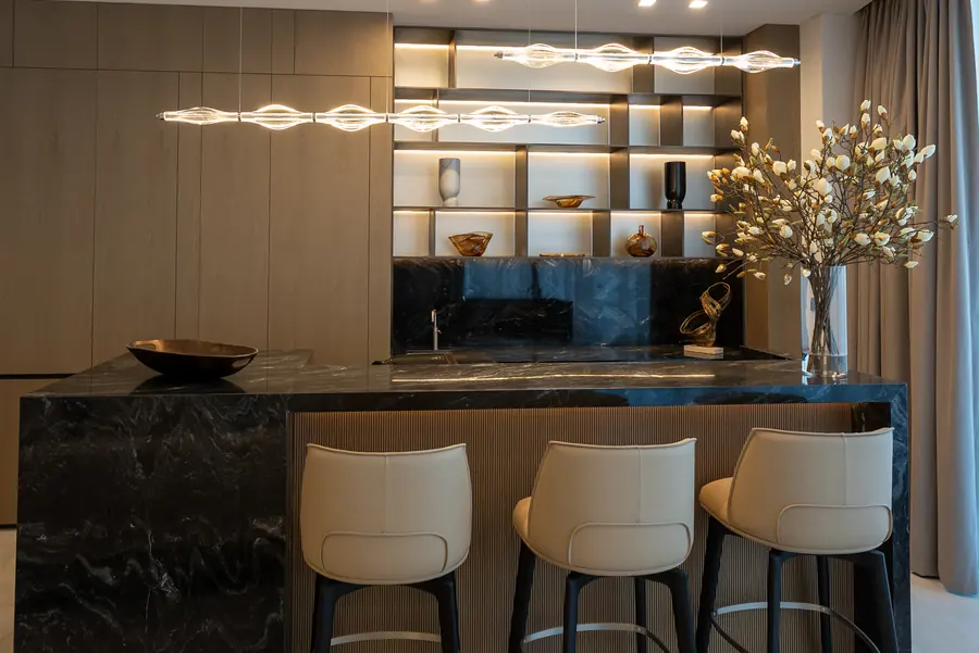 LIV Marina Penthouse, bar counter in dark veined marble